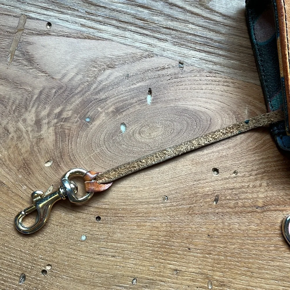 Authentic Dooney & Bourke Y2K Mini Card Wallet - Picture 9 of 17